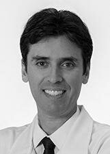 Dr. Bernardo Ramos